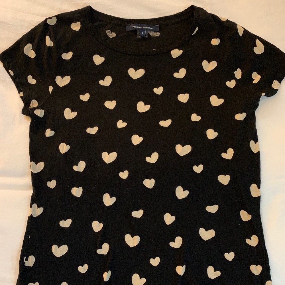 Black T-shirt.
